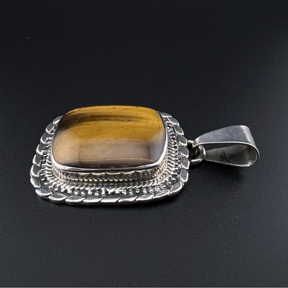 950 Sterling Silver Vintage Cabochon Cut Tiger's Eye Pendant. - Picture 7 of 7